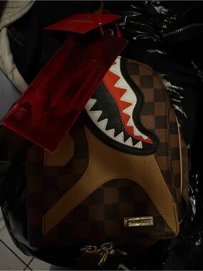 spray ground Checkerboard Brown Backpack with Shark Mouth Patch